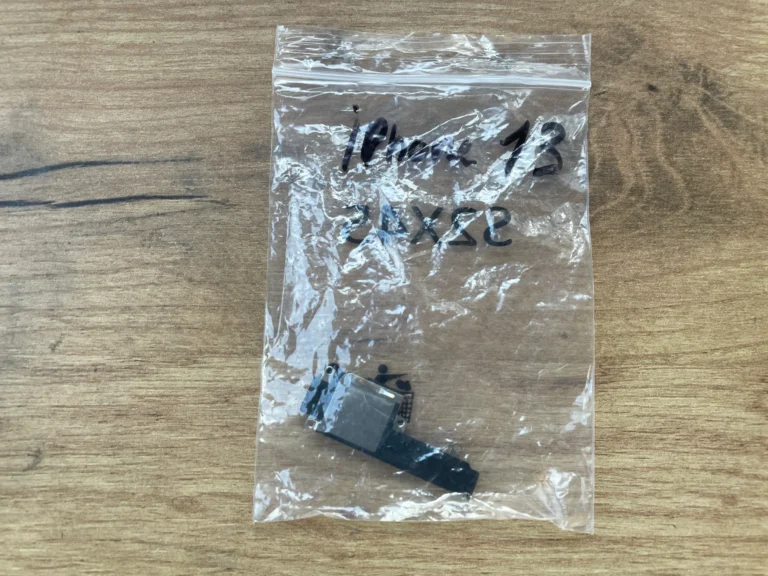 iPhone 13 apatinis garsiakalbis (originalus / nauduotas)