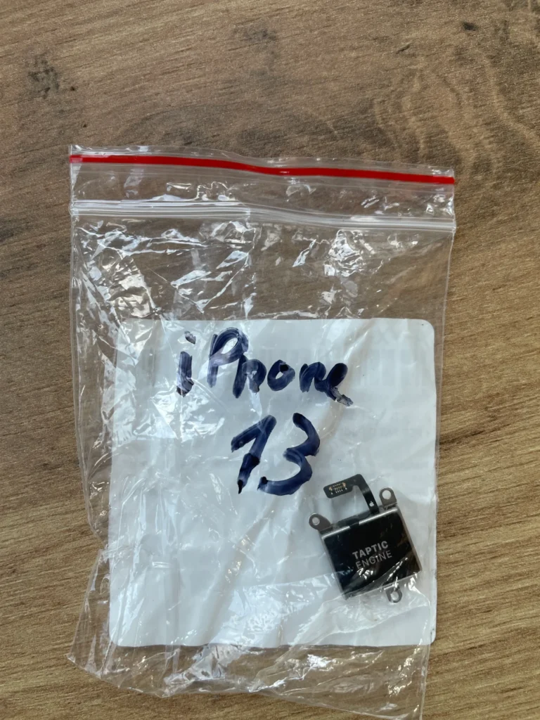 iPhone 13 Taptic Engine vibracijos varikliukas (Originalus / Naudotas)