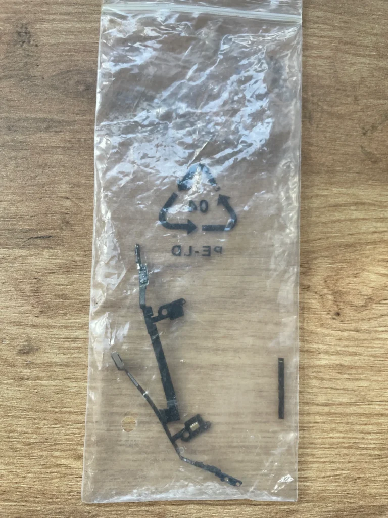 iPhone 13 / 13 Pro NFC antena su mikrofonu (Originali / nauduota)