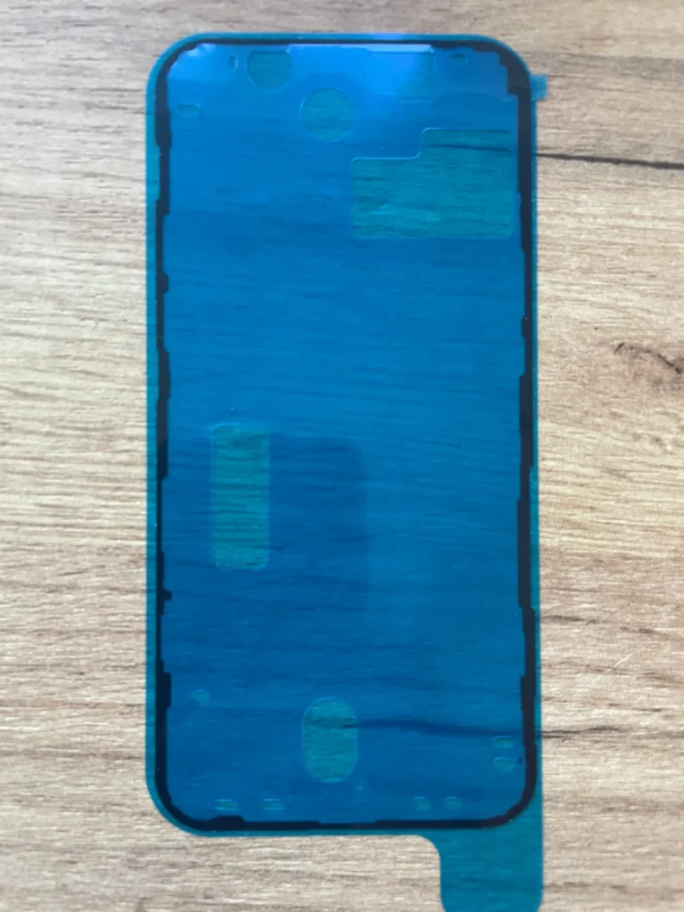 iPhone 13 ekrano tarpinė (vandeniui atsparus lipdukas / klijai)