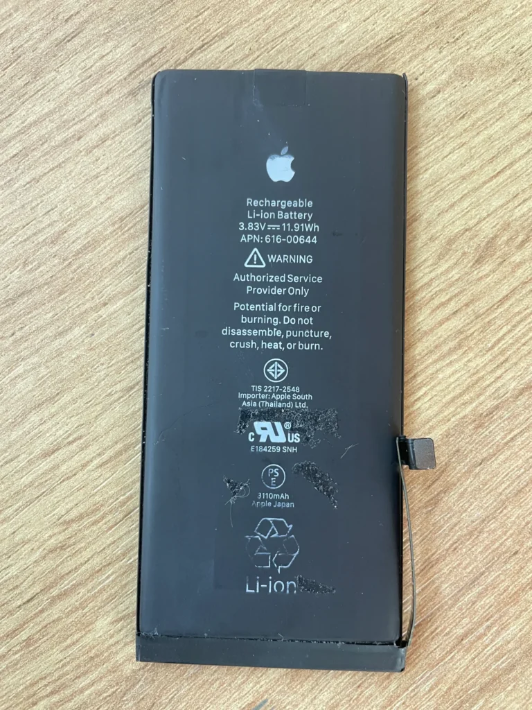 Iphone 11 / SE baterija 90% (originalas) naudota