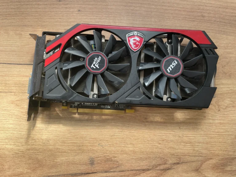 Naudota vaizdo plokštė: MSI GeForce GTX 760 Twin Frozr IV Gaming (2GB GDDR5)