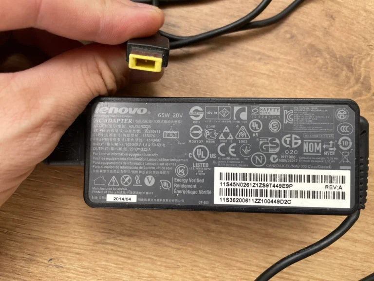 lenovo 65w 20V 3.25A laptopo adapteris (naudotas)